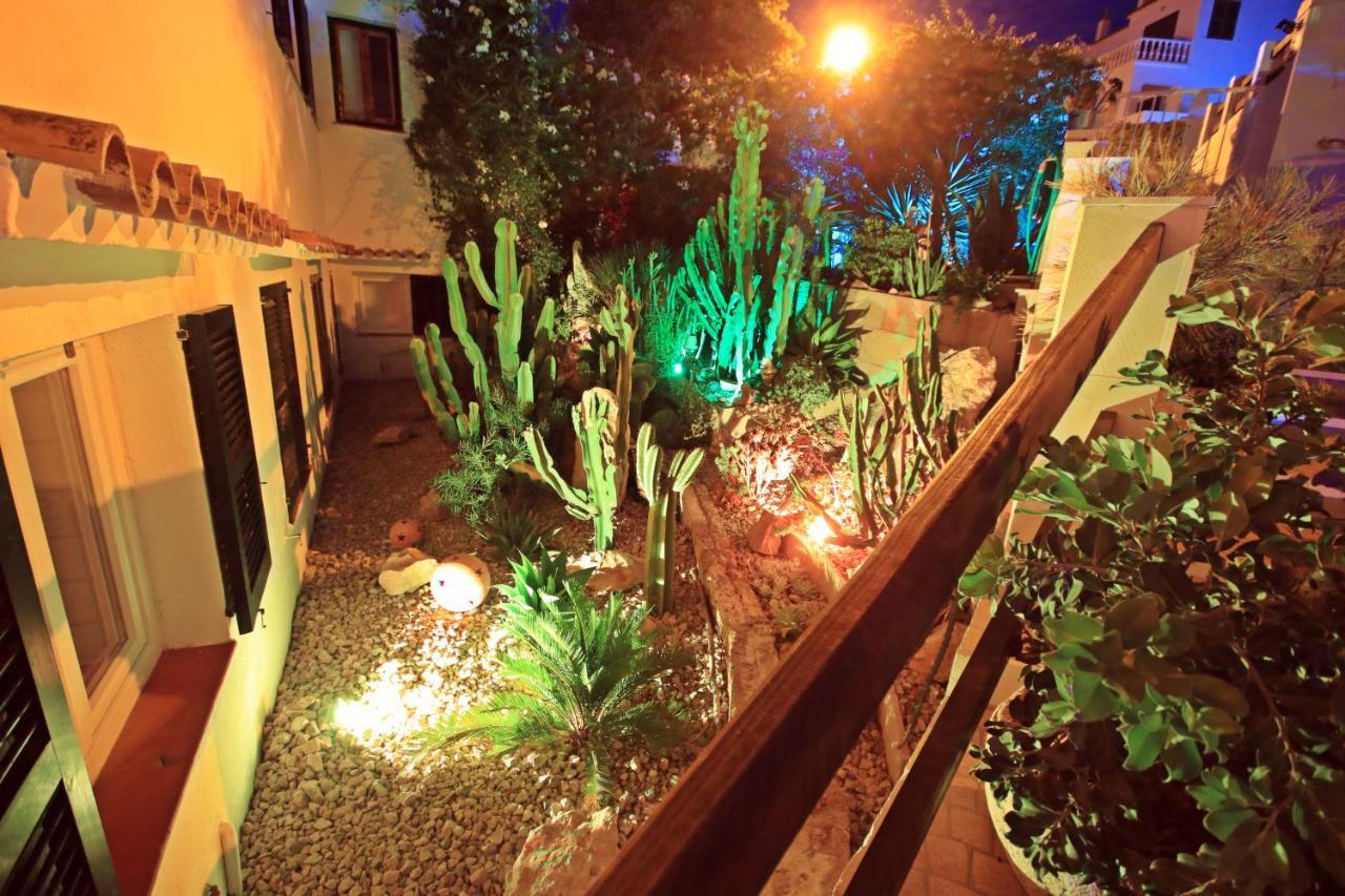 Wunderschoenes Kleines Apartment Fuer 2 Personen Mit Idylischen Blick Ins Gruene Cala Galdana  Exterior photo